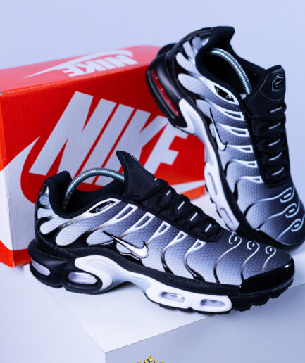 Air Max TN Black Metallic - NIKE